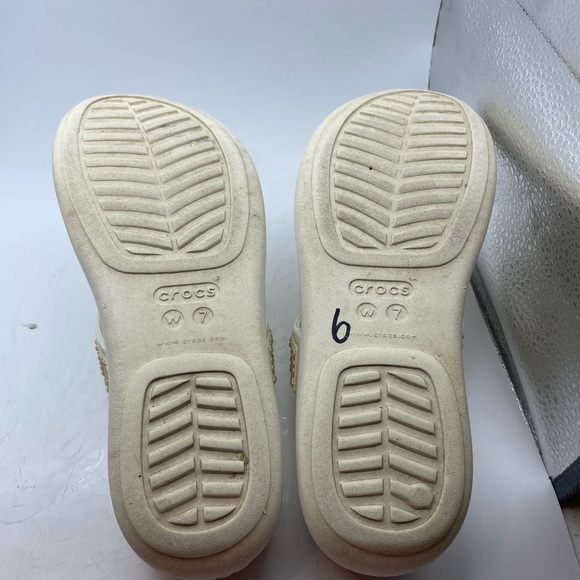 Crocs Diamente bedazzled women’s sandals size 7 - Picture 8 of 9